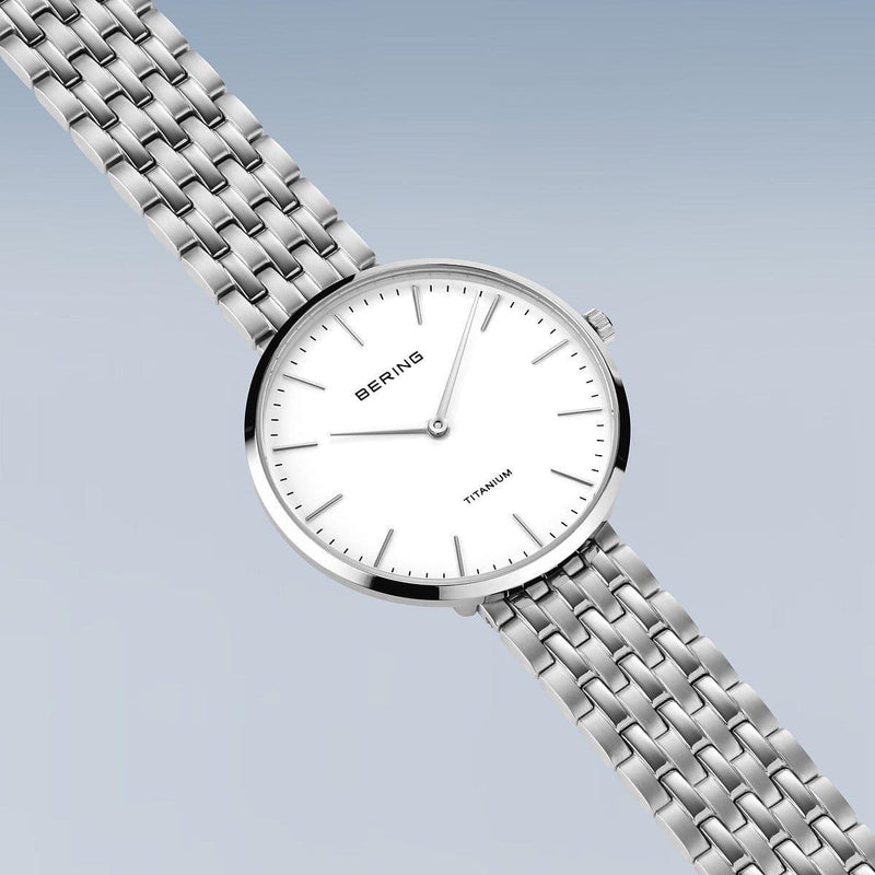 Bering Dameshorloge Titanium 19334-004