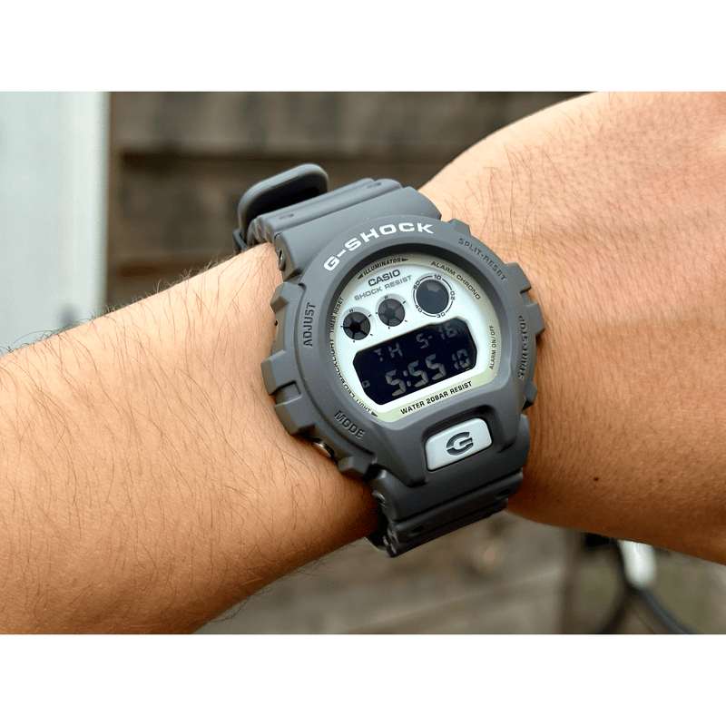 Casio G-Shock Hidden Glow DW-6900HD-8ER