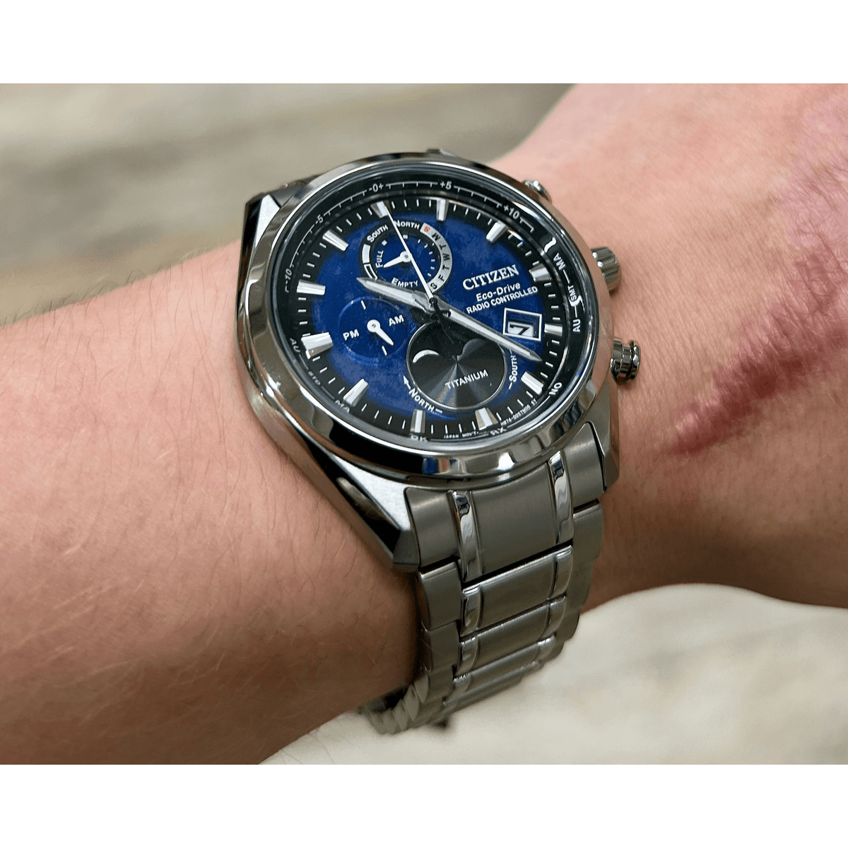 Citizen Moonphase BY1010-81L